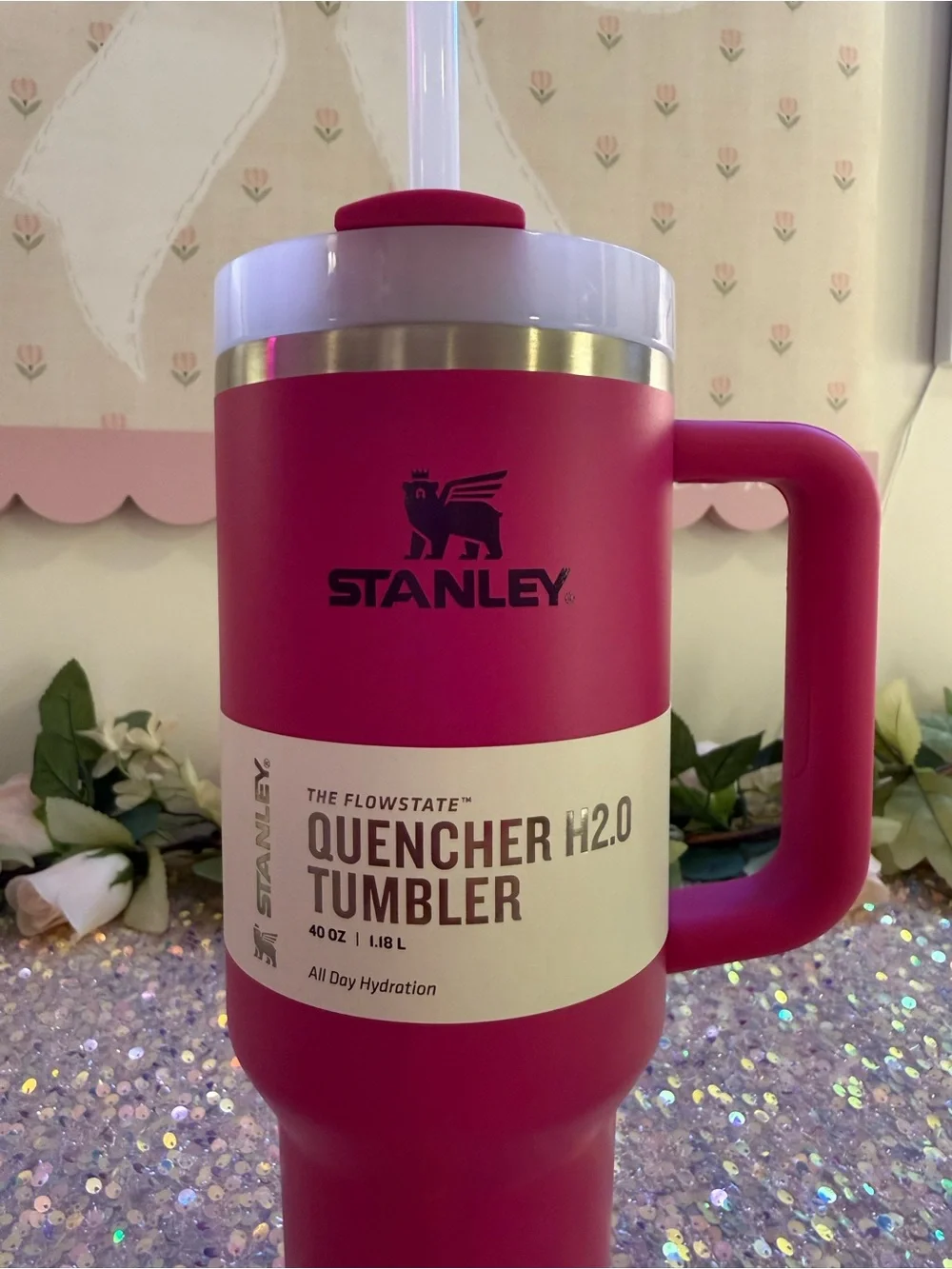 NWT Stanley 40 oz Quencher Tumbler in ‘Fuchsia’